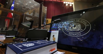 Senadores proponen crear el Defensor de las Personas
