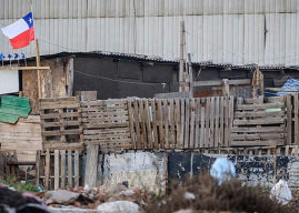 Cerca de 114 mil familias viven en campamentos a lo largo de Chile
