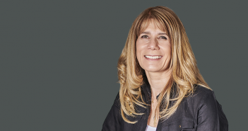 Senadora Rincón emplaza al Servel por menor plazo para inscribir candidaturas independientes en elecciones de Constituyentes