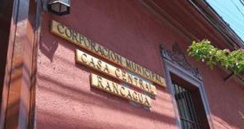 Alcalde de Rancagua interpone querella tras informe de Contraloría que detectó irregularidades en contrato suscrito por la administración anterior