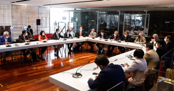 Senadores de Bancada Regionalista y Gobernadores acuerdan avanzar en autonomía, atribuciones y flexibilidad en gasto de Gobiernos Regionales