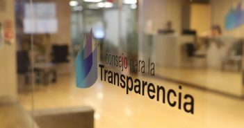Consejo para la Transparencia entregó cifras de viajes, audiencias y donativos de autoridades y funcionarios públicos