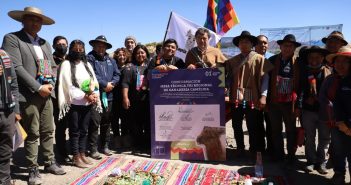 Ministro de Agricultura constituye mesa de la ganadería camélida del territorio Biocultural Andino