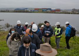 Región de Valparaíso: Ministros del Tribunal Ambiental recorren humedal Ojos de Mar de San Antonio